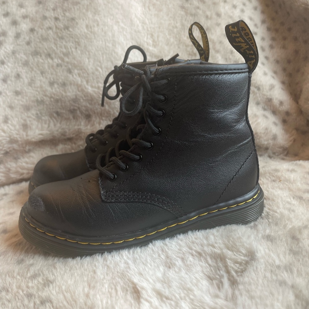 Dr. Martens, Kids Collection 1460T
Boots, US Size 10 - Picture 2 of 11